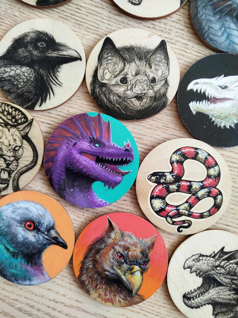 Hand-painted magnets by Ryuviel